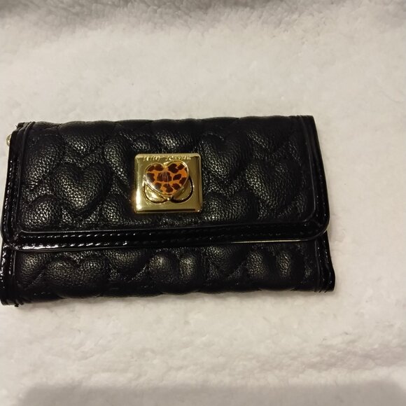 Betsey Johnson Set - Picture 2 of 16